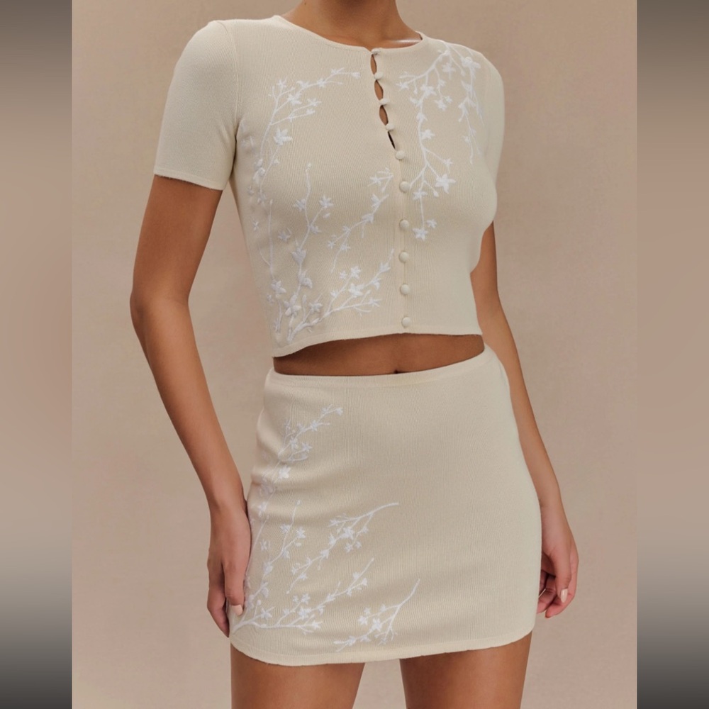 Meshki Cream Floral Embroidered Set